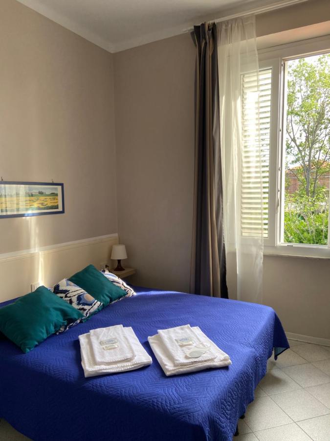 Hotel La Perla Marina di Massa Εξωτερικό φωτογραφία